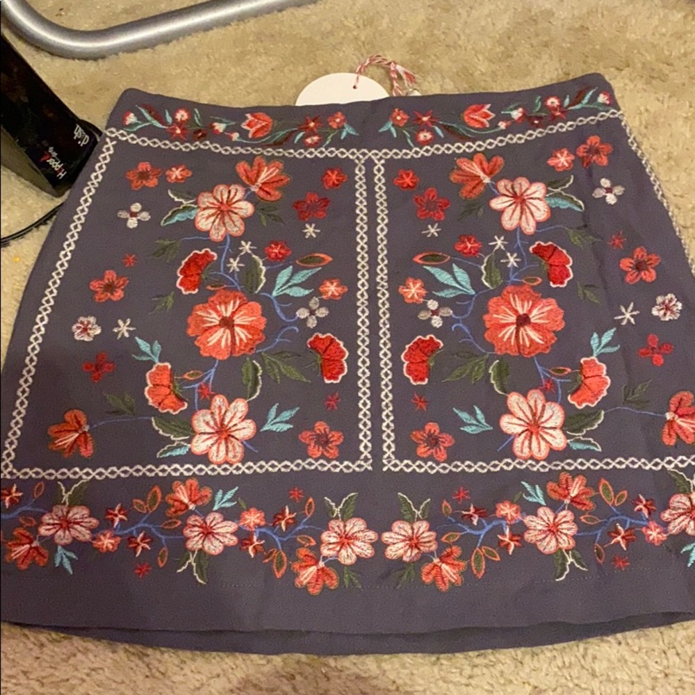 Floral print skirt
